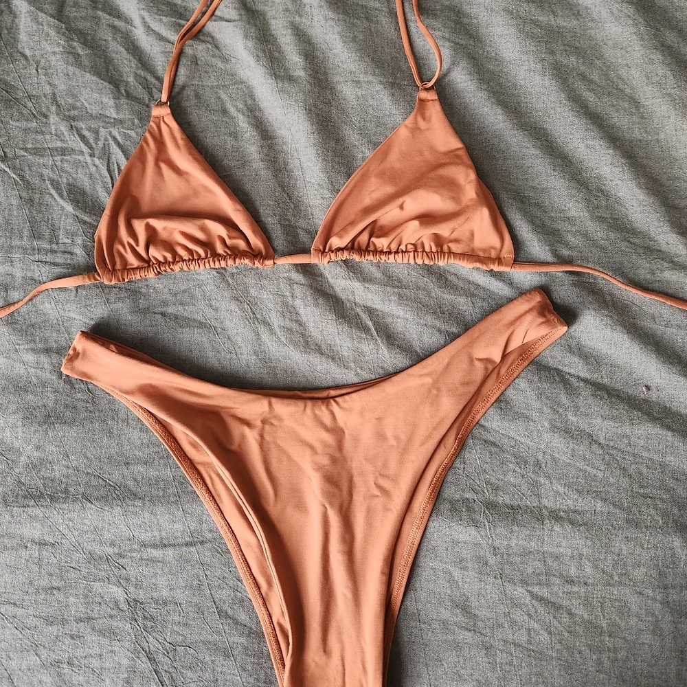 Monday Swimwear Bikini Set